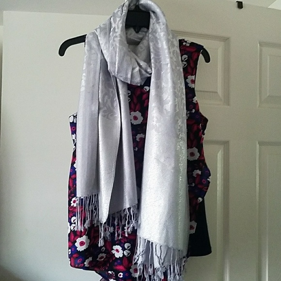 Jessica McClintock Accessories - Scave silver